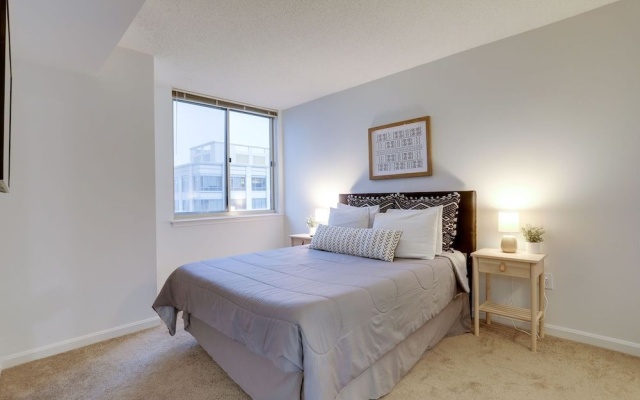 photo 3 of Sophisticated and Beautiful Condo