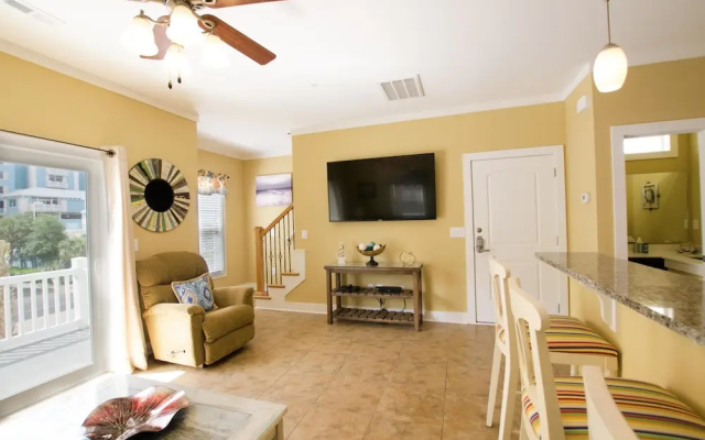 photo 2 of South Beach Cottages 4 bedroom By Affordable Large Properties