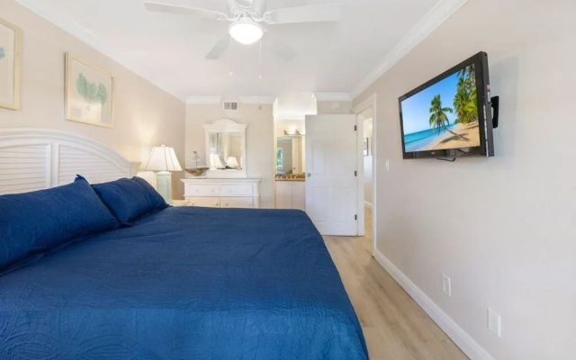 photo 4 of South Seas Bayside Villa 5226 1 Bedroom Condo by RedAwning