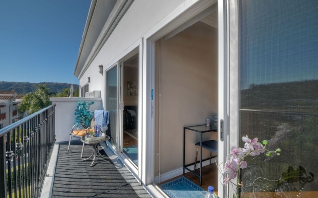 photo 4 of Southern Exposure w/ Private Balcony