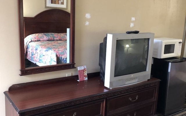 photo 5 of Rodeway Inn