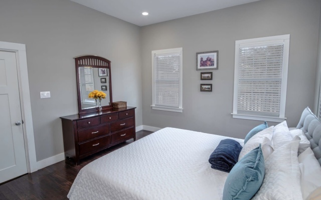 photo 4 of Southtown Classic 3BR/2BA mins from Downtown