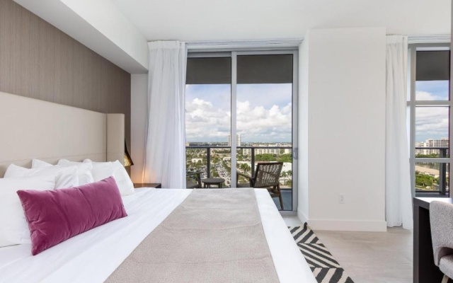 photo 2 of Spacious 3 Bedroom at Hyde Beach House 12th floor