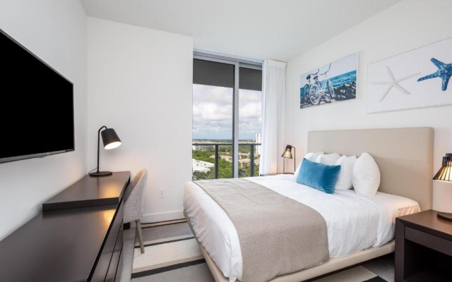 photo 5 of Spacious 3 Bedroom at Hyde Beach House 12th floor