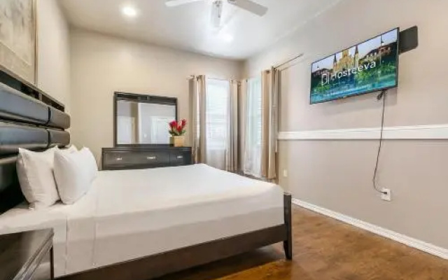 photo 2 of Spacious 3BR/2.5BATH Condo in Great location