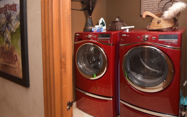 photo 3 of Spacious 4br 4.5ba Ski In/out-stay +7 Nights 4 Bedroom Condo by RedAwning