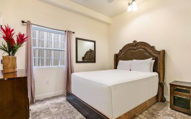 photo 4 of Spacious 4BR City Condo steps from St Charles Ave