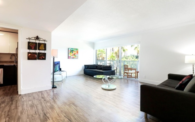 photo 4 of Spacious Apartment with Marina Views