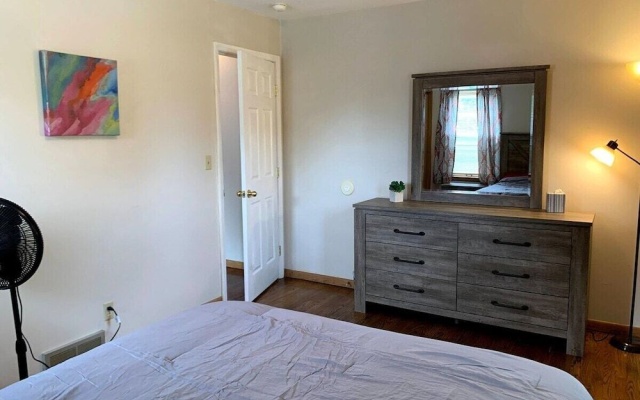 photo 2 of Spacious, Cozy 2 bed Home Near the Stadiums!