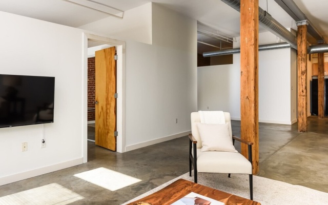 photo 2 of Spacious DT Lofts with Full Kitchen by Zencity