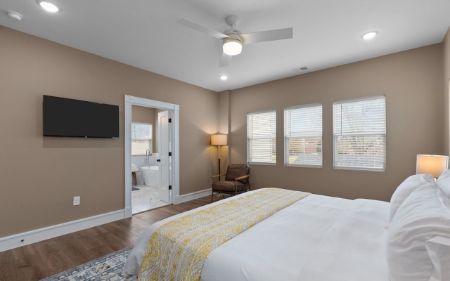 photo 4 of Bright Urban Comfort | JZ Vacation Rentals