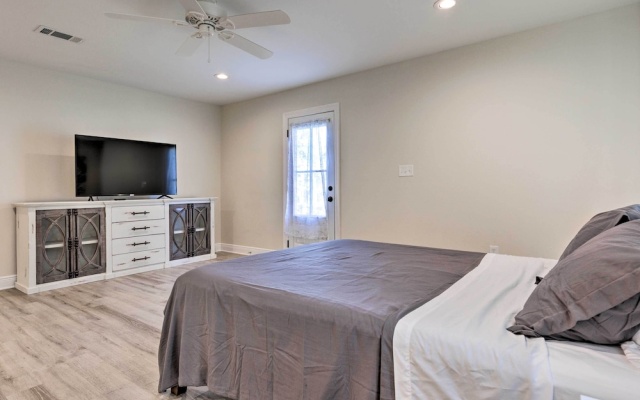photo 3 of Spacious Gulfport Home w/ Yard: 1 Mi to Beach