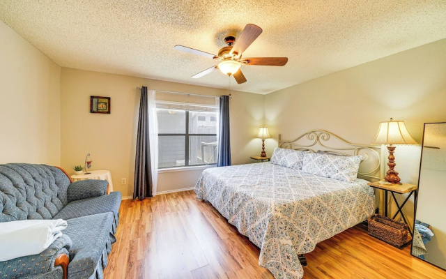 photo 5 of Spacious San Antonio Home: Close to Military Bases