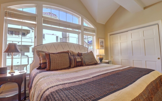 photo 4 of Spacious Slope-side Ski-In Ski-Out Town Home, Private Garage - ER12 by Redawning