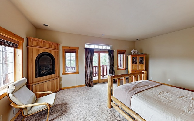 photo 2 of Spacious Tahoe Donner Basecamp W/ Private Hot Tub 4 Bedroom Home