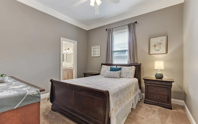 photo 4 of Spacious Townhome, 10 min to the Beach, Dogs OK!