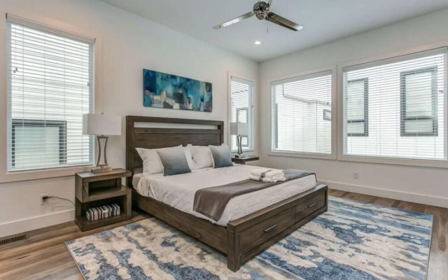 photo 3 of Spacious Tranquil Rooftop Pad on 8th by Music City Luxury Stays