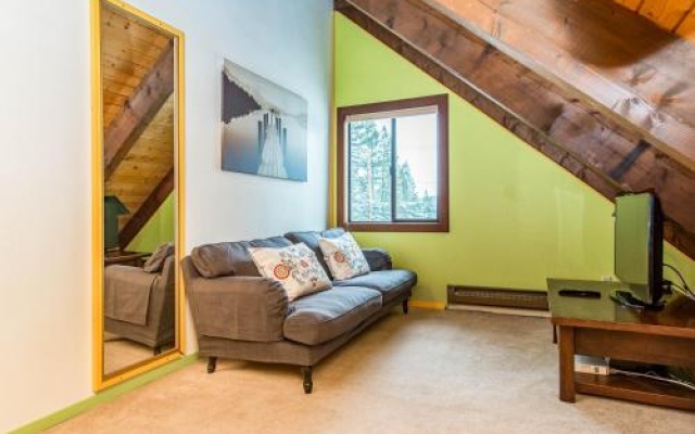 photo 3 of Spacious Truckee Cabin for 12 by RedAwning