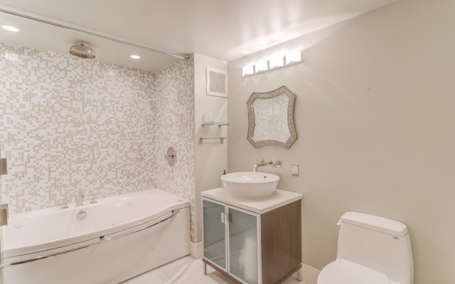 photo 5 of Spacious Luxury Historic Loft In Downtown Sf 2 Bedroom Condo by RedAwning