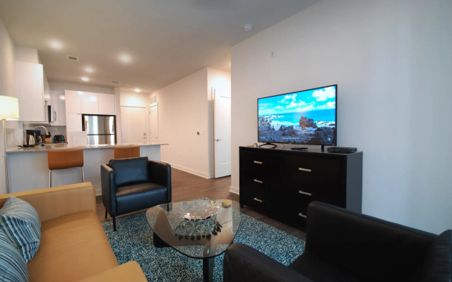 photo 4 of Spectacular Suite 1BR/1BA Apt. (E) - Includes Bi-weekly Cleanings & Linen Change