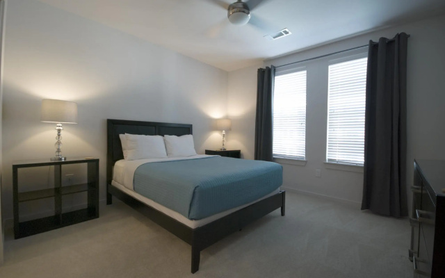 photo 4 of Spectacular Suite 2BR/2BA Apt. (B) - Includes Bi-weekly Cleanings & Linen Change
