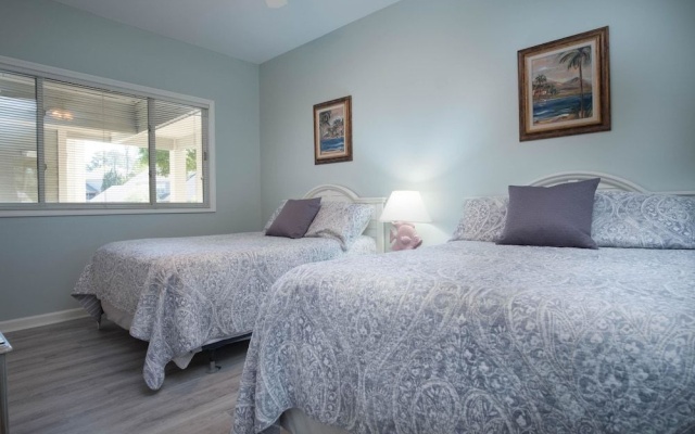 photo 4 of Spinnaker House 54120 by RedAwning