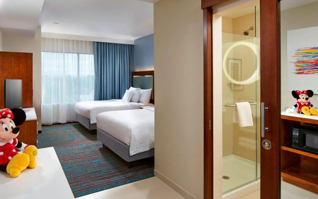 photo 3 of SpringHill Suites by Marriott at Anaheim Resort Area/Convention Center (Women only)