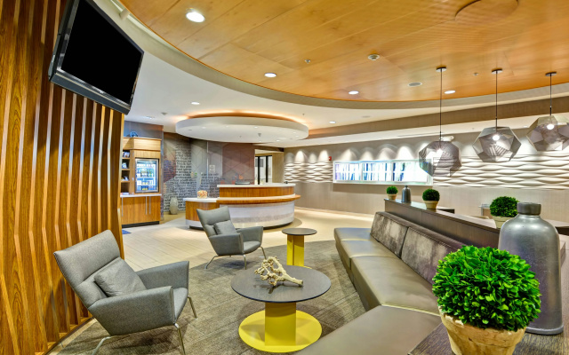photo 2 of SpringHill Suites by Marriott Cincinnati Airport South