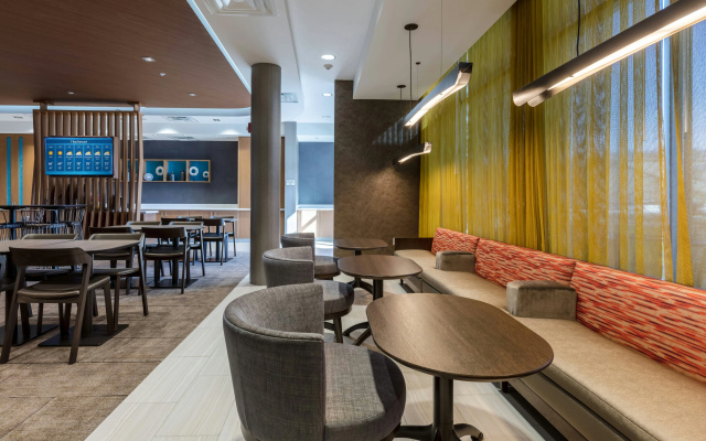 photo 2 of SpringHill Suites by Marriott Columbia