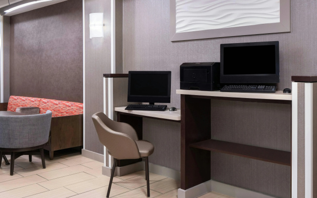 photo 4 of SpringHill Suites Houston Hobby Airport