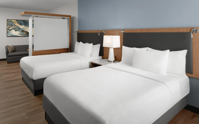 photo 3 of SpringHill Suites by Marriott Houston Intercontinental Arprt