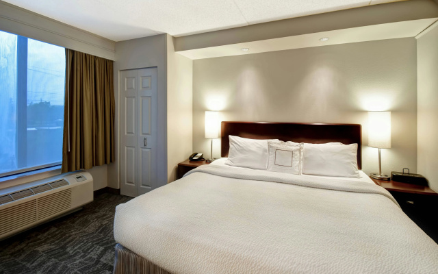 photo 5 of Springhill Suites by Marriott Louisville Airport
