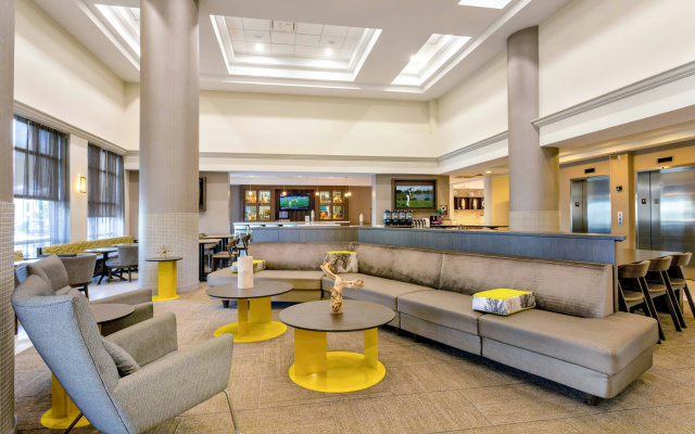 photo 2 of SpringHill Suites by Marriott Miami Airport South Blue Lagoon Area