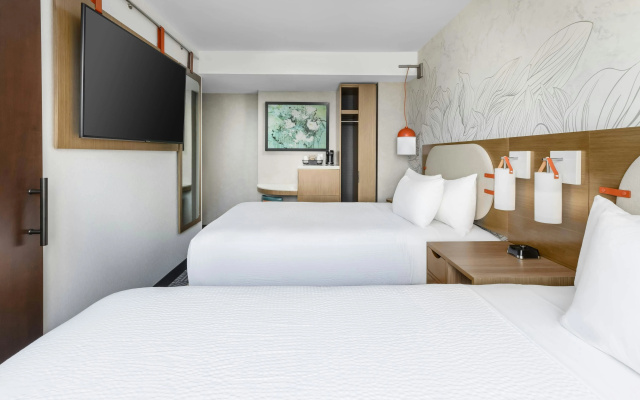 photo 2 of SpringHill Suites by Marriott New York Manhattan/Chelsea