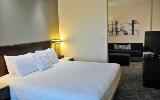 photo 3 of SpringHill Suites Houston Katy Mills