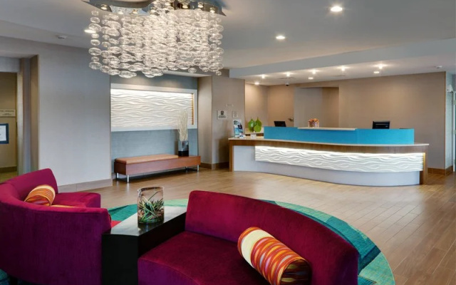 photo 2 of SpringHill Suites Lansing