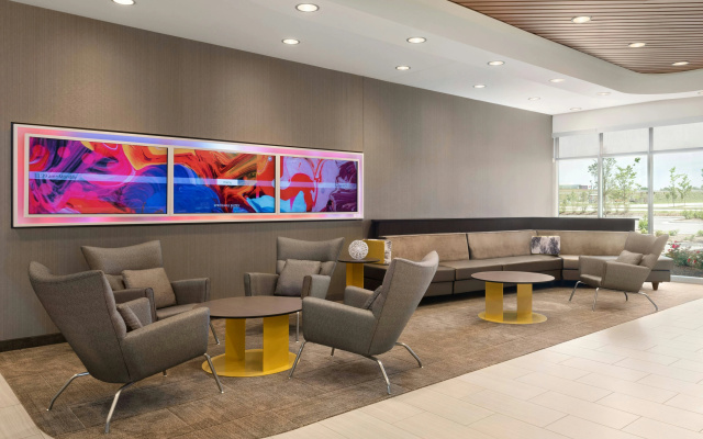 photo 2 of Springhill Suites Milwaukee West Wauwatosa
