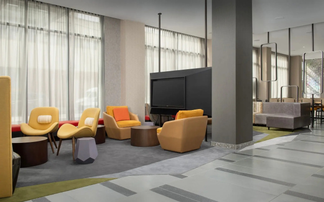 photo 2 of SpringHill Suites by Marriott New York Queens