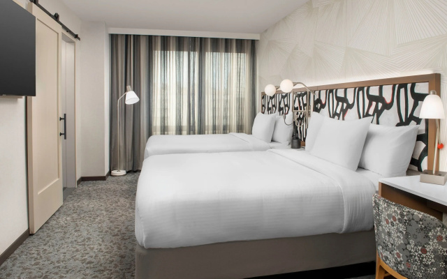 photo 3 of SpringHill Suites by Marriott New York Queens