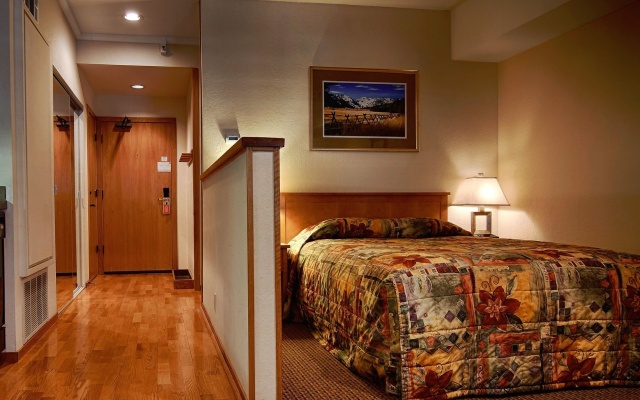 photo 3 of Squaw Valley Lodge