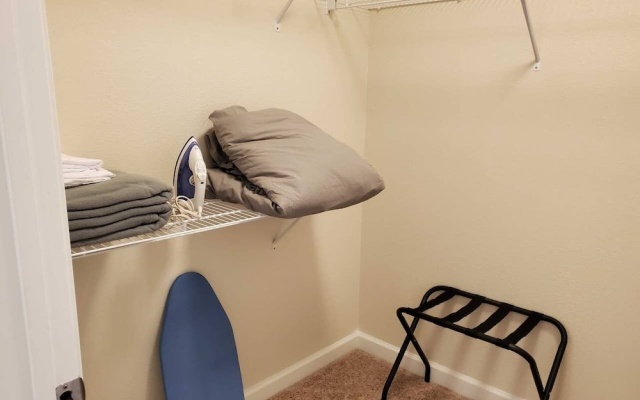 photo 2 of FRONTDESK The Point at Town Center Apts Jacksonville