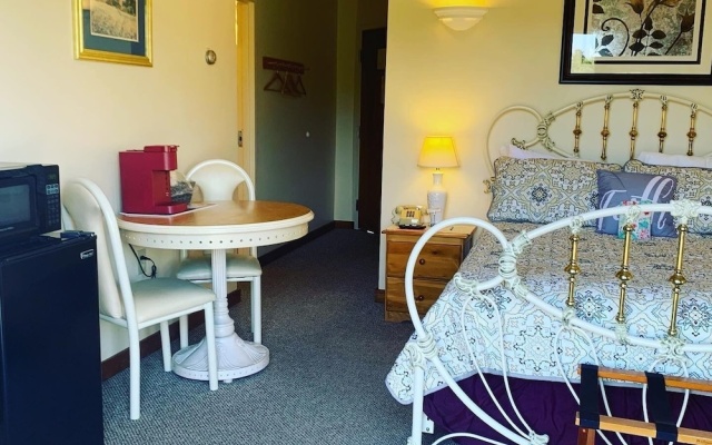 photo 4 of Stagecoach House Inn