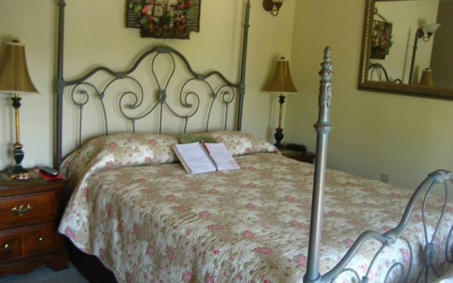 photo 5 of Stagecoach House Inn