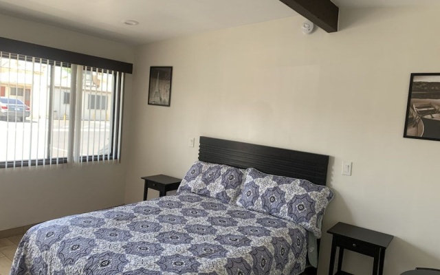 photo 5 of Starlite Motel