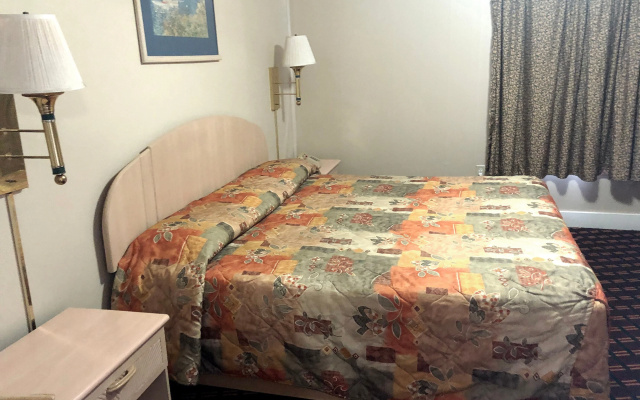 photo 4 of OYO Hotel Starlite Seneca Falls