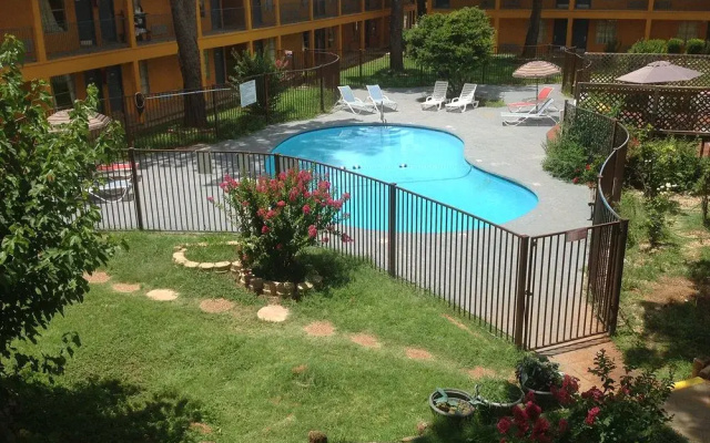 photo 5 of Stay Express Inn And Suites - Sweetwater Tx