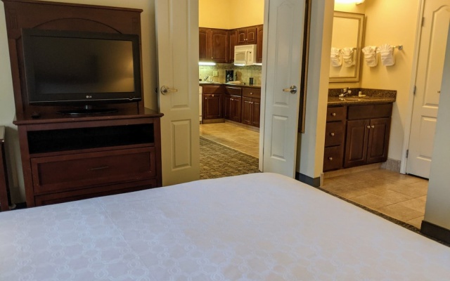 photo 3 of Staybridge Suites Indianapolis-Carmel