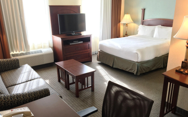 photo 4 of Comfort Inn & Suites Savannah Airport