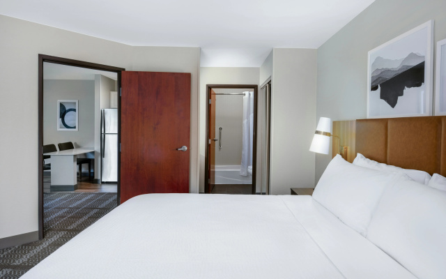 photo 5 of Staybridge Suites West Des Moines by IHG