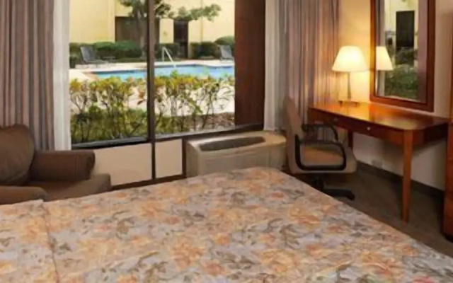 photo 4 of Sterling Hotel Dallas